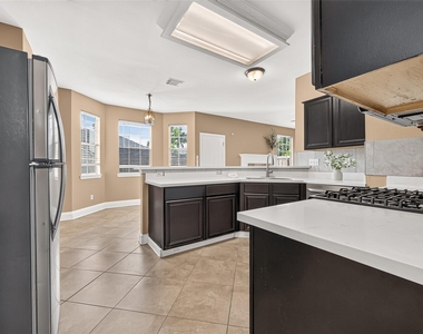 4011 Alexis Circle - Photo Thumbnail 15