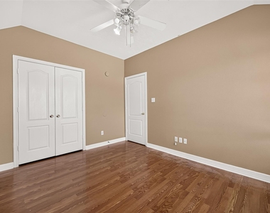 4011 Alexis Circle - Photo Thumbnail 30
