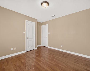 4011 Alexis Circle - Photo Thumbnail 26