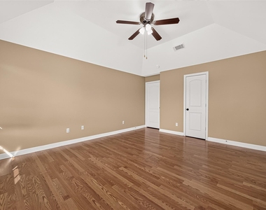 4011 Alexis Circle - Photo Thumbnail 36