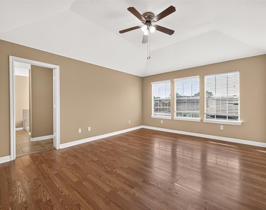 4011 Alexis Circle - Photo Thumbnail 34
