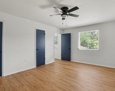2119 Barr Street - Photo Thumbnail 6