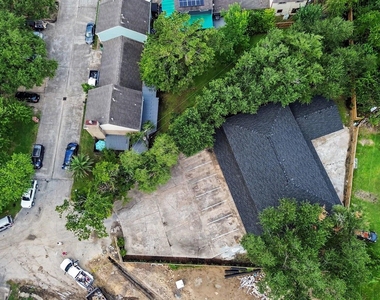 2119 Barr Street - Photo Thumbnail 20