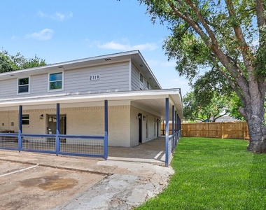 2119 Barr Street - Photo Thumbnail 15