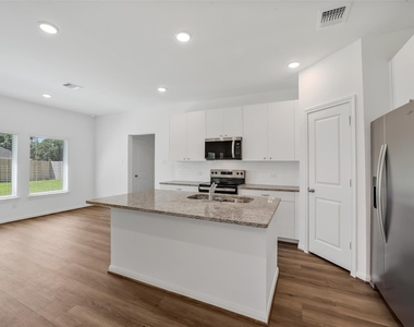 13614 Pine Drive - Photo Thumbnail 8