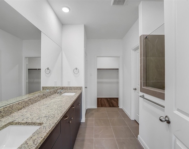 13614 Pine Drive - Photo Thumbnail 13