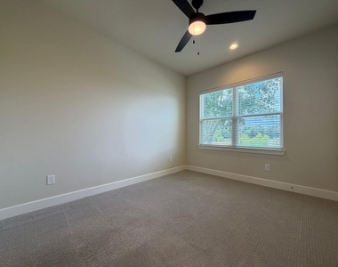 5915 Haring Lane - Photo Thumbnail 9