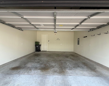 5915 Haring Lane - Photo Thumbnail 14