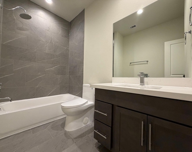 5915 Haring Lane - Photo Thumbnail 10