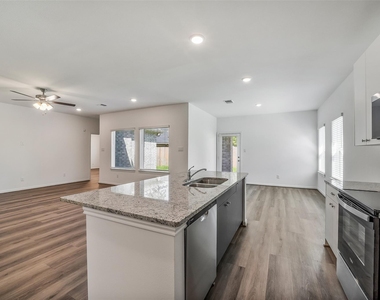 11955 Pondwood Drive - Photo Thumbnail 10