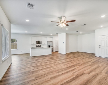 11955 Pondwood Drive - Photo Thumbnail 5