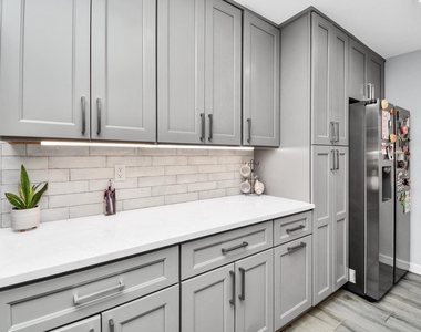 834 Ellington Street - Photo Thumbnail 16