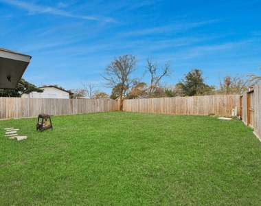834 Ellington Street - Photo Thumbnail 31