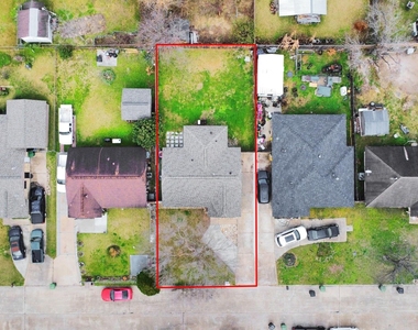 834 Ellington Street - Photo Thumbnail 1