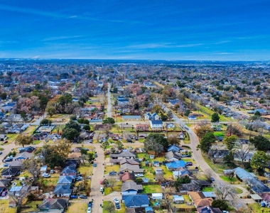 834 Ellington Street - Photo Thumbnail 33
