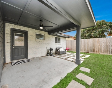 834 Ellington Street - Photo Thumbnail 32