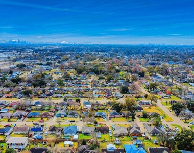 834 Ellington Street - Photo Thumbnail 34