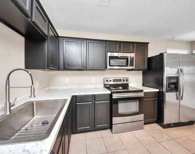 23366 High Point Street - Photo Thumbnail 12