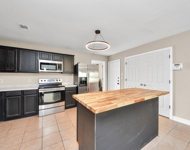 23366 High Point Street - Photo Thumbnail 9