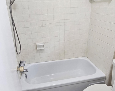 1113 E Amherst Lane - Photo Thumbnail 10