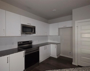 9760 Grosbeak Lane - Photo Thumbnail 3
