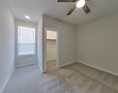 2414 Cohorn Trail - Photo Thumbnail 9