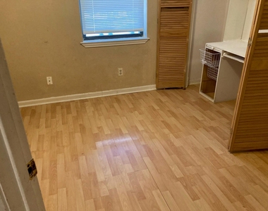 108 Timber Lane - Photo Thumbnail 18
