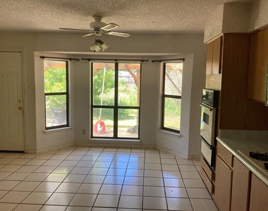 108 Timber Lane - Photo Thumbnail 3
