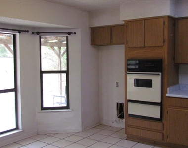 108 Timber Lane - Photo Thumbnail 5