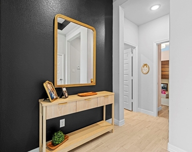 534 Cedar Harbor Court - Photo Thumbnail 5