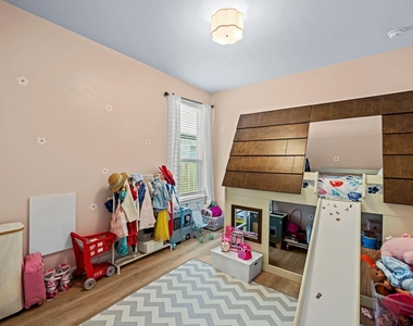 534 Cedar Harbor Court - Photo Thumbnail 24