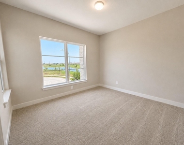 31546 Meadow Place Lane - Photo Thumbnail 11