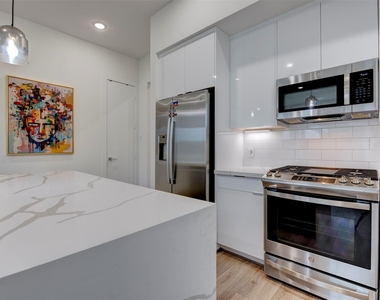 3517 Mcilhenny Street - Photo Thumbnail 10