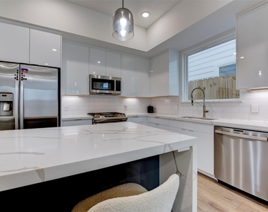 3517 Mcilhenny Street - Photo Thumbnail 9