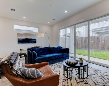 3517 Mcilhenny Street - Photo Thumbnail 14