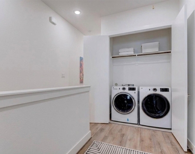 3517 Mcilhenny Street - Photo Thumbnail 24