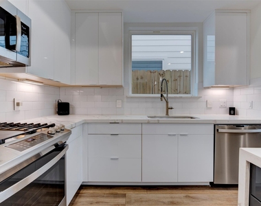 3517 Mcilhenny Street - Photo Thumbnail 8
