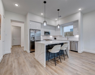 3517 Mcilhenny Street - Photo Thumbnail 5