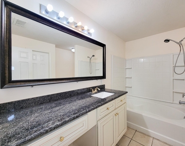3010 Stonecross Lane - Photo Thumbnail 33