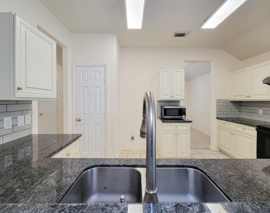 3010 Stonecross Lane - Photo Thumbnail 13
