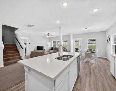 40557 Mostyn Lake Drive - Photo Thumbnail 10
