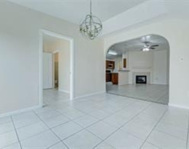 22915 Sebastian Drive - Photo Thumbnail 3