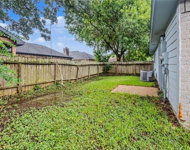 7907 Chancel Drive - Photo Thumbnail 38
