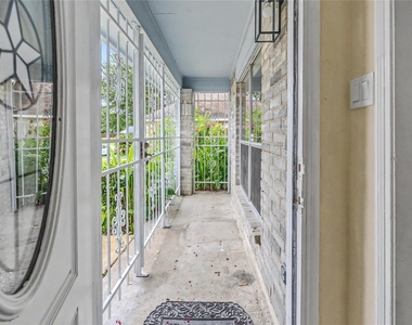 7907 Chancel Drive - Photo Thumbnail 4