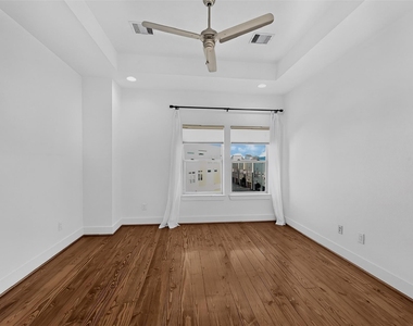 205 Riley Lane - Photo Thumbnail 19