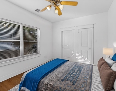 205 Riley Lane - Photo Thumbnail 6