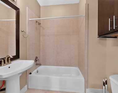 205 Riley Lane - Photo Thumbnail 18