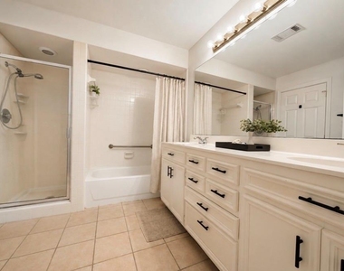 211 Shenandoah Drive - Photo Thumbnail 5