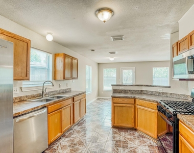 9342 Bowmore Court - Photo Thumbnail 7