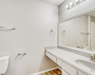 9342 Bowmore Court - Photo Thumbnail 16